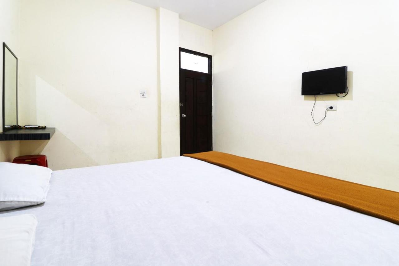 Guest House Taman Sari Syariah Pekanbaru Exterior photo